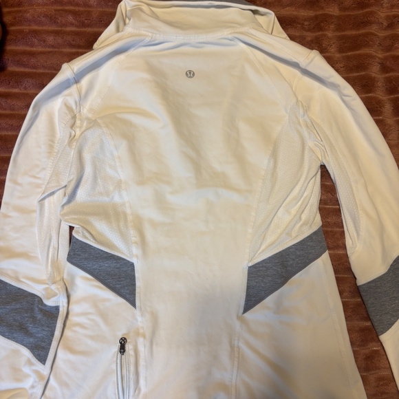 Lululemon jacket - Picture 2 of 2